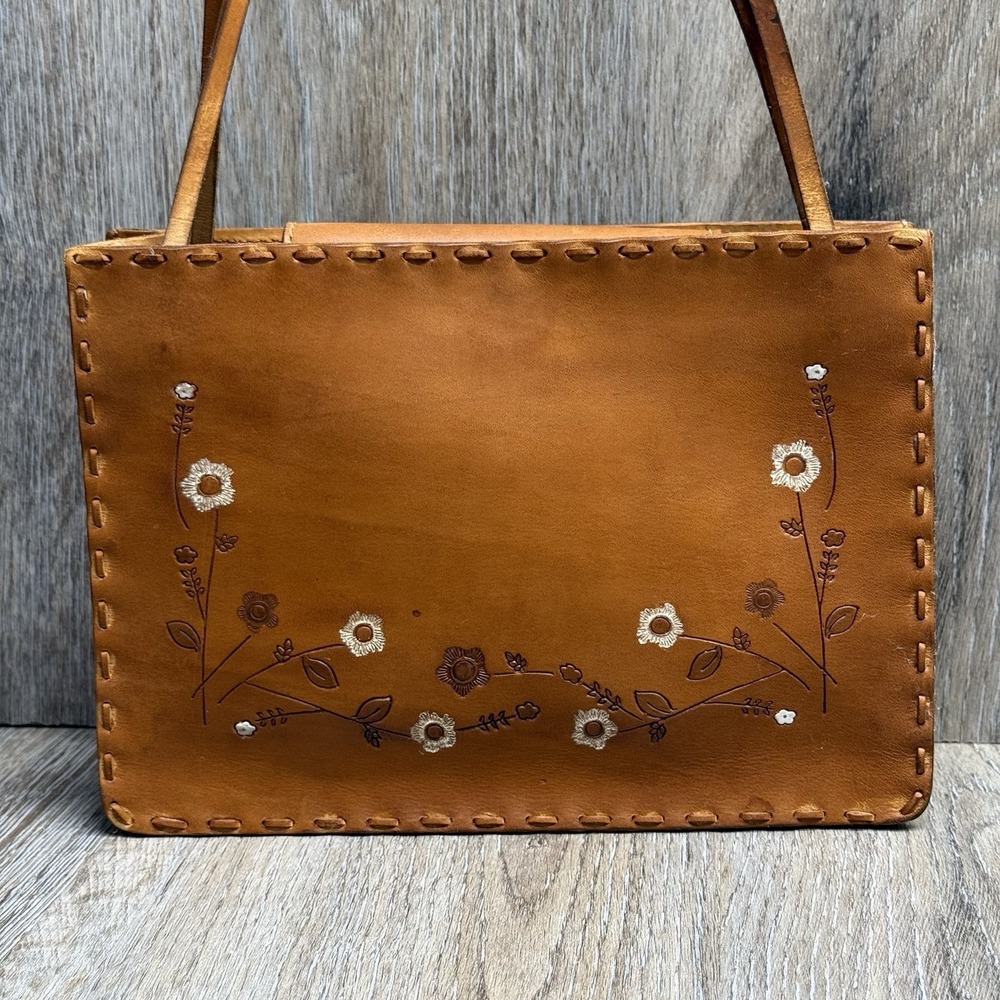 Handcrafted Tan Leather Floral Shoulder Bag - Picture 3 of 16